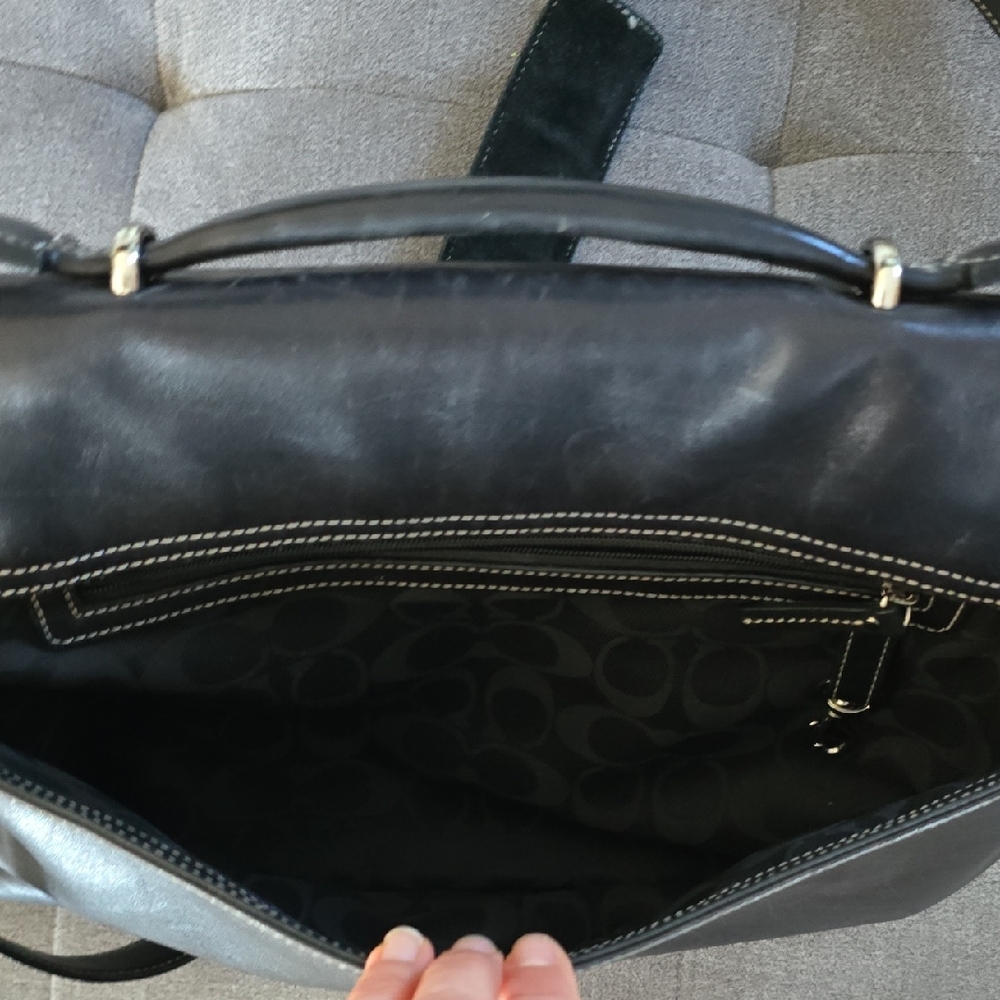 Coach Vintage Messenger Bag - Picture 7 of 11